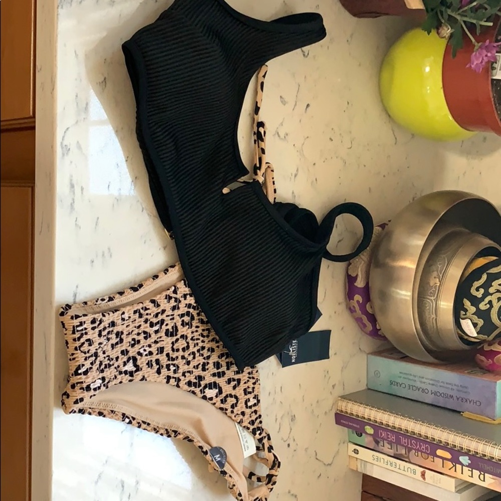 Brand new hollister bikini set